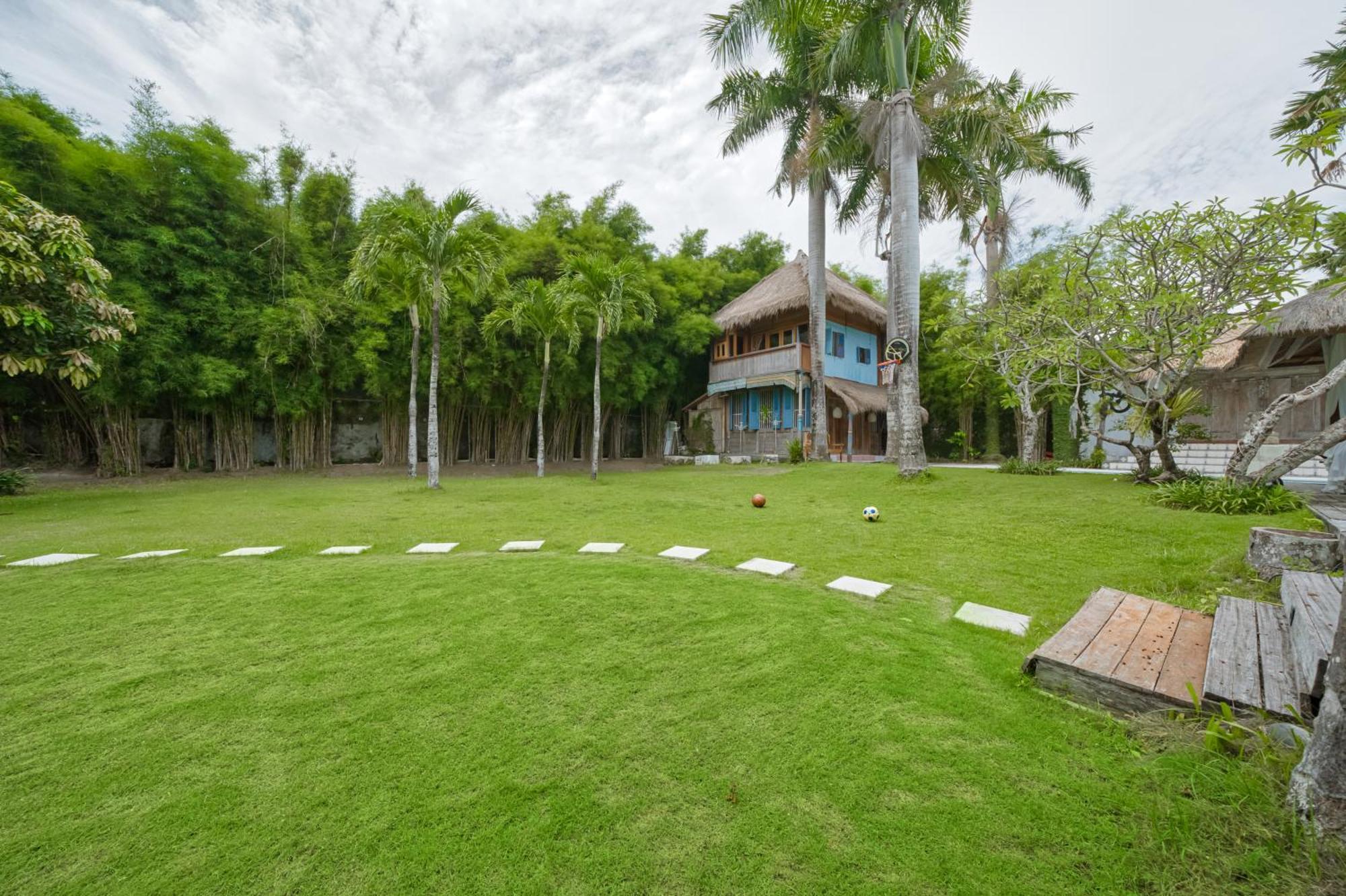 Villa Kalis, 10 Bedroom Family And Group Villa Seminyak Buitenkant foto