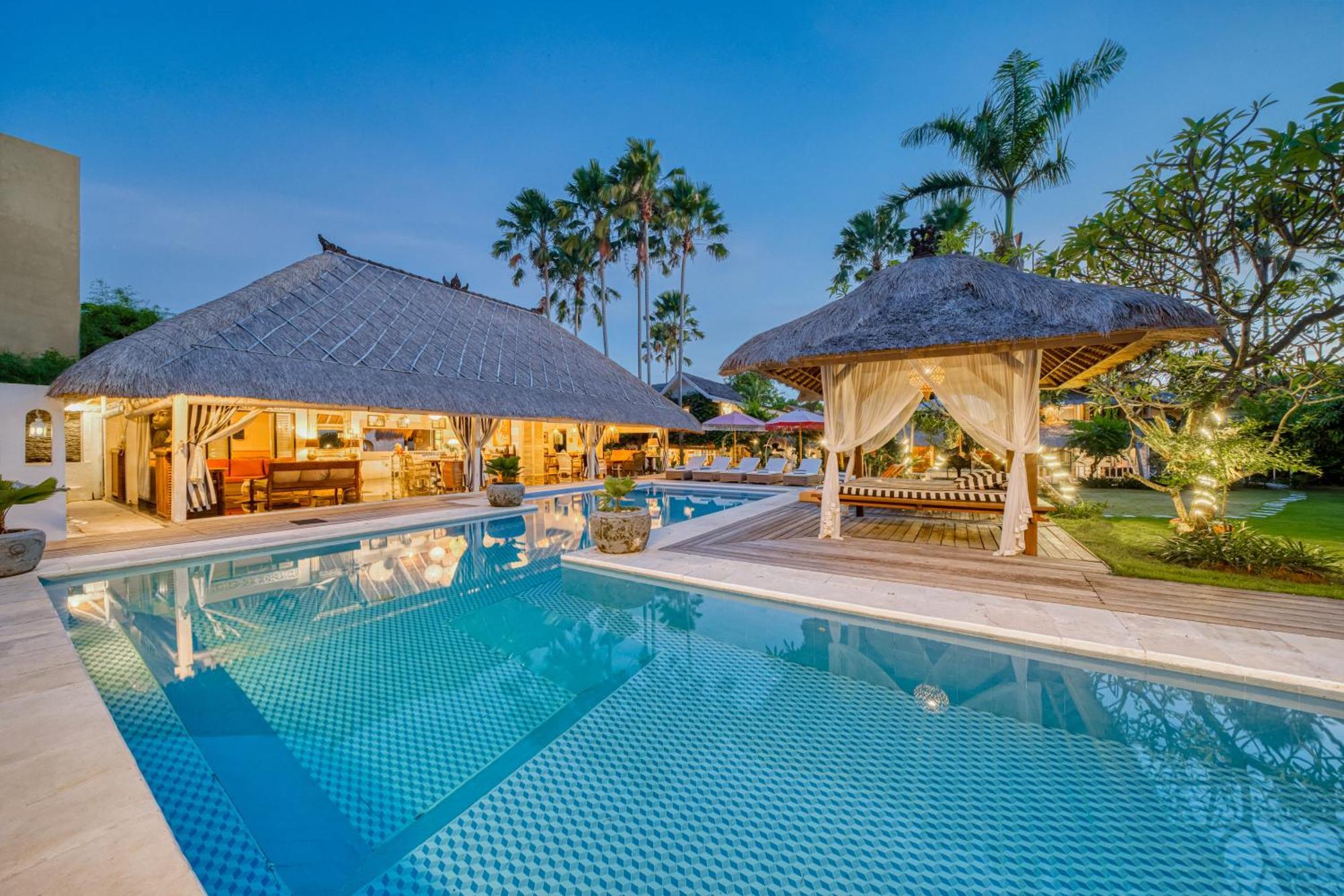 Villa Kalis, 10 Bedroom Family And Group Villa Seminyak Buitenkant foto